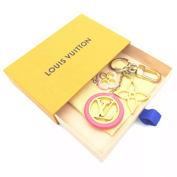 Louis Vuitton Accessories - FREE Shipping SALE WAS 300$ 💯Auth Louis Keyring